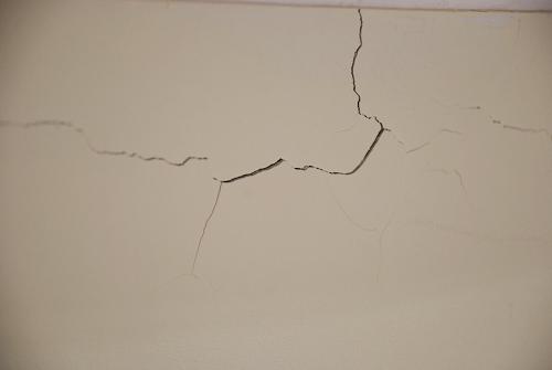 Why Gypsum Plaster Cracks & How HPMC Fixes It